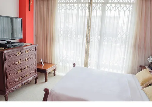 Suites & Aparments By Goya Guayaquil 2*,